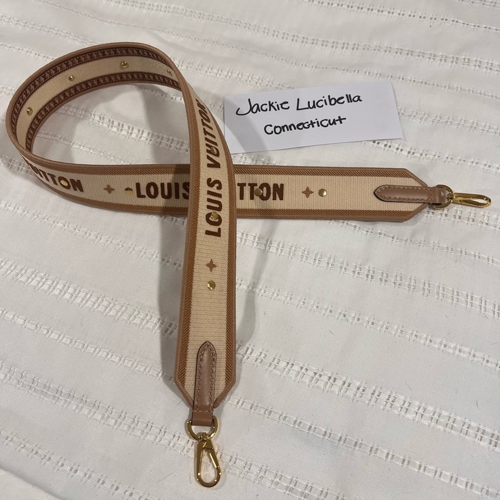 Louis Vuitton Detachable Strap